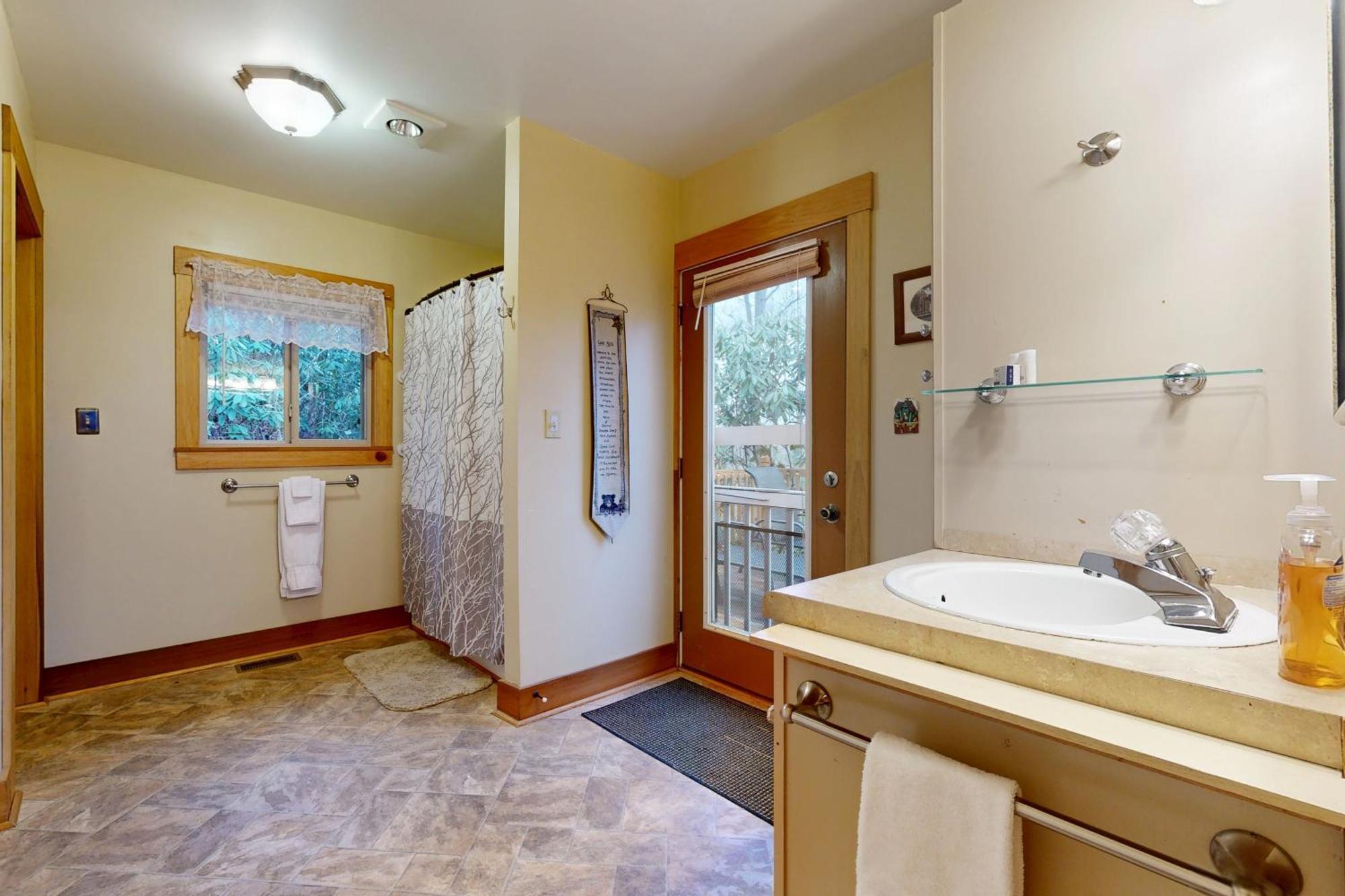 2 Bed 2 Bath Vacation Home In Whittier V Zewnętrze zdjęcie